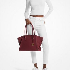 NWT $698 retail Michael Kors Avril Extra Large Tote 100% Leather 100% Suede